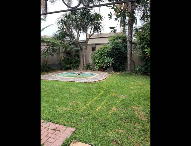 3 BEDROOM TOWNHOUSE FOR SALE IN AERORAND